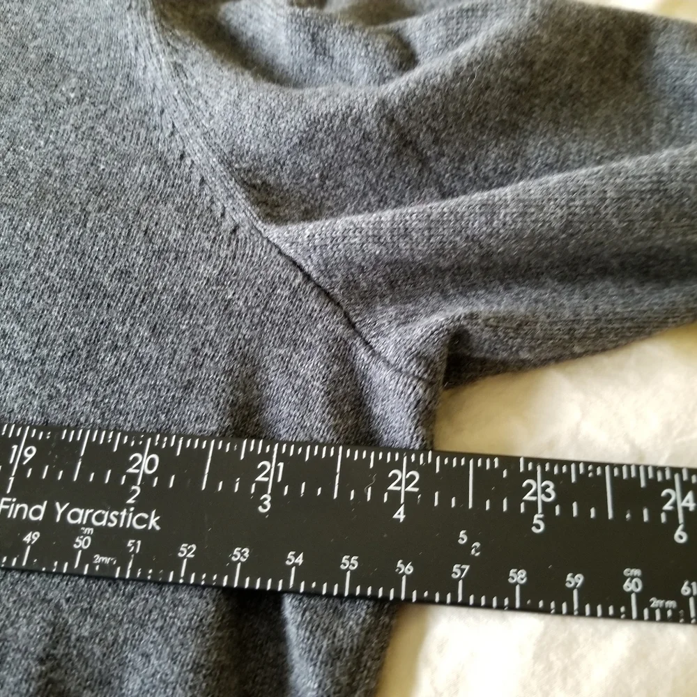 Jos A Bank Men's XL Sweater‎ Traveler's Collection Gray Pima Cotton 1/4 Zip Soft